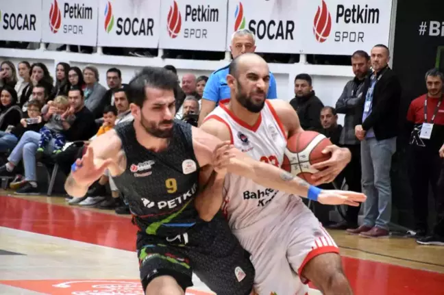 Aliağa Petkimspor, Bahçeşehir Koleji'ni mağlup etti