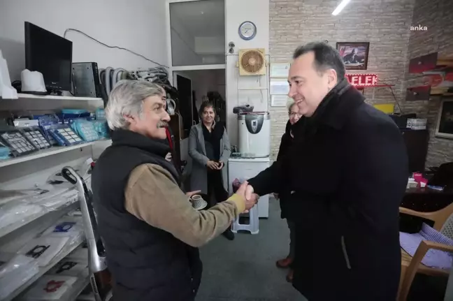 Akhisar Belediye Başkanı Dutlulu, Esnaf ve Vatandaşları Ziyaret Etti