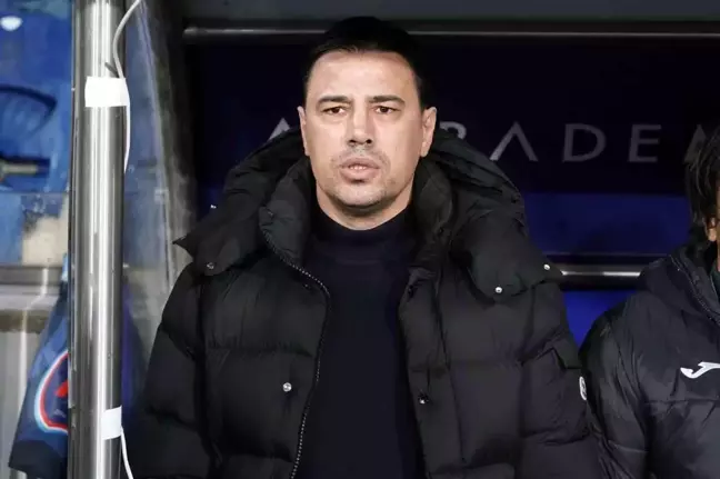 Başakşehir, Fenerbahçe maçına tek değişiklikle çıktı