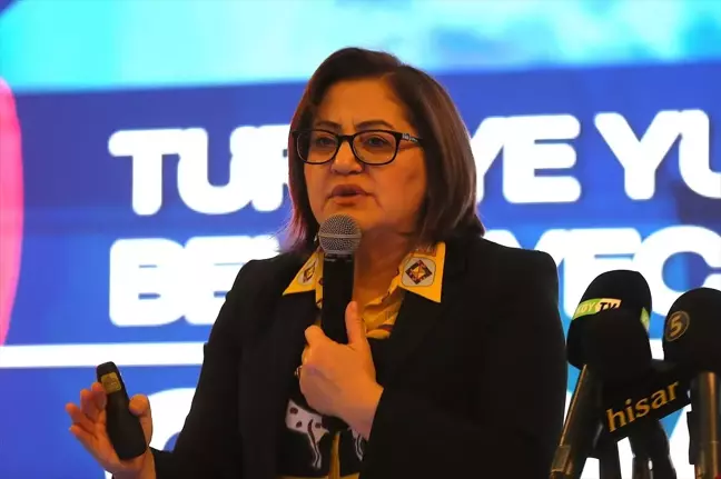 Gaziantep Büyükşehir Belediye Başkanı Fatma Şahin, Gazetecilerle Bir Araya Geldi