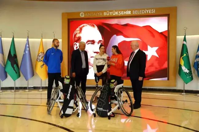 Antalya Büyükşehir Belediyesi Engelli Sporculara Ekipman Desteği Sağladı