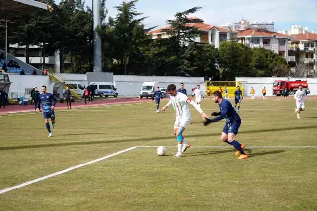 Isparta 32 Spor, Sarıyerspor'u mağlup ederek önemli bir galibiyet aldı