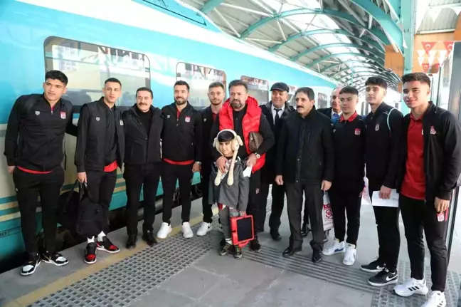 Sivasspor, Ankaragücü maçı için Ankara'ya ulaştı