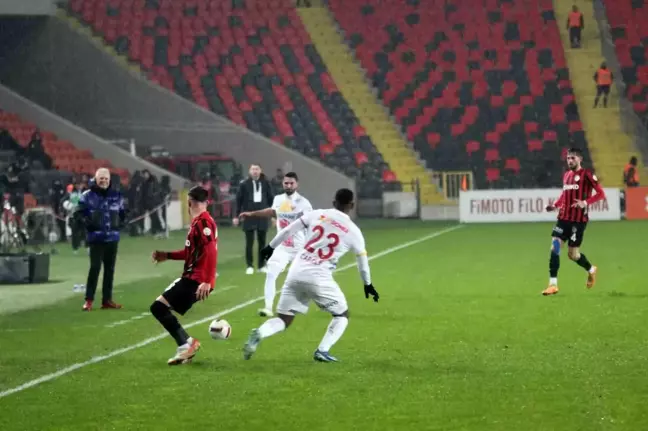Gaziantep FK - Kayserispor Maçı İlk Yarı Sonucu