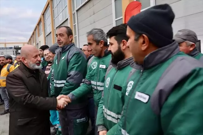 Kocasinan Belediye Başkanı Ahmet Çolakbayrakdar, saha çalışanları tarafından coşkuyla karşılandı