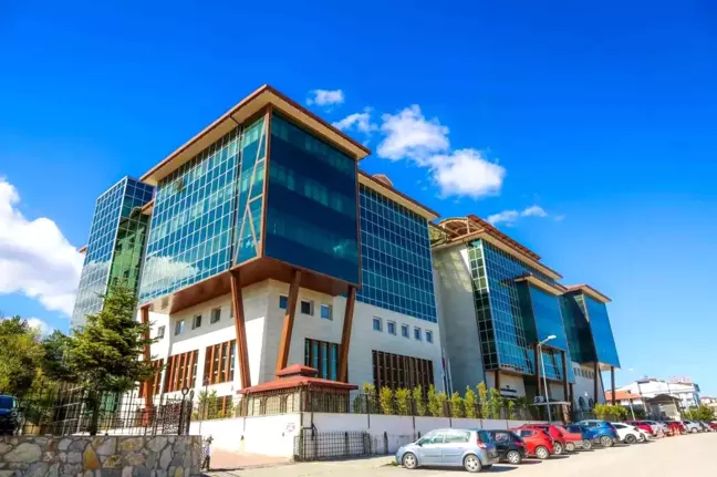 Karabük Üniversitesi Öğrencileri Ulusal Tasarım Yarışmasında Mansiyon Ödülü Aldı