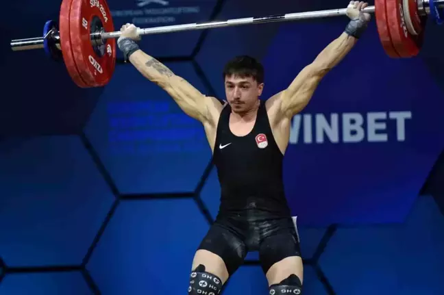 Avrupa Halter Şampiyonası'nda Türk sporcular madalyalar kazandı