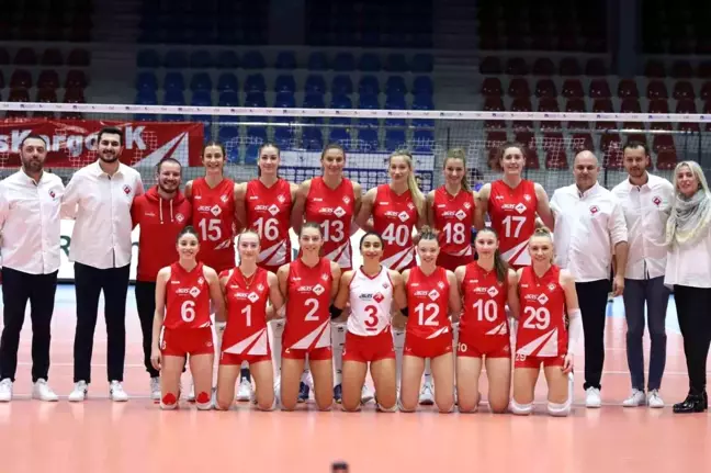 Aras Kargo Spor Kulübü, Kadınlar Voleybol 1. Ligi'nde play-off'a yükseldi
