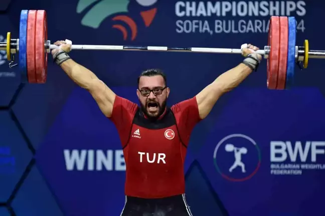 Onur Demirci Avrupa Halter Şampiyonası'nda gümüş madalya kazandı