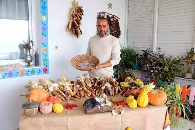 İzmirli Ahmet Özdemir, binbir çeşit ata tohumunu ücretsiz olarak Türkiye'ye gönderiyor