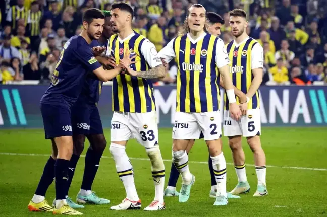 Fenerbahçe, Kasımpaşa'yı 2-1 Mağlup Etti