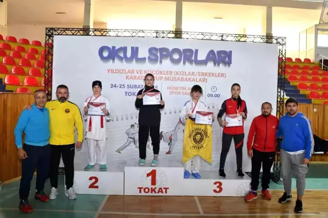 Kayserili Sporcular Okullar Arası Grup Karate Müsabakalarında Başarı Elde Etti