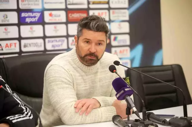 Erzurumspor FK Teknik Direktörü Hakan Kutlu: Pozisyonsuz ama büyük mücadeleye sahne olan bir maç oldu
