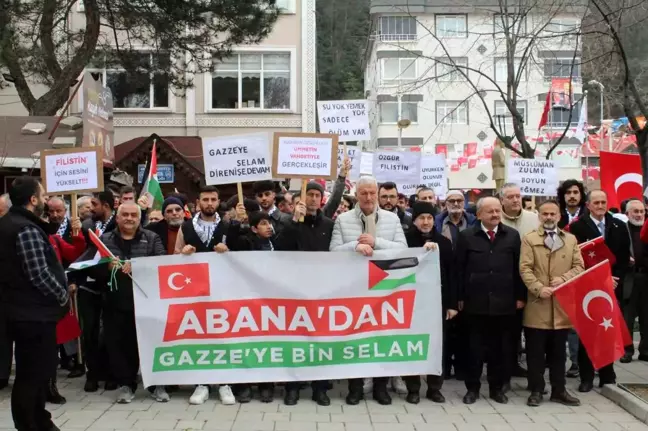 Kastamonu'da İsrail saldırılarını kınamak için yürüyüş düzenlendi