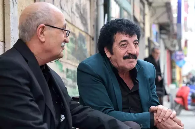 Müslüm Gürses'e benzeyen taksici Baki Çiçek, hatırasını yaşatıyor