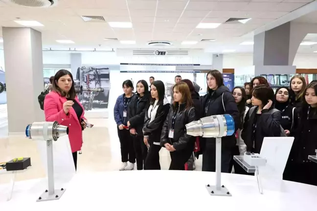 TEI, Dünya Havacı Kadınlar Haftası'nda genç kızlara havacılığı tanıttı