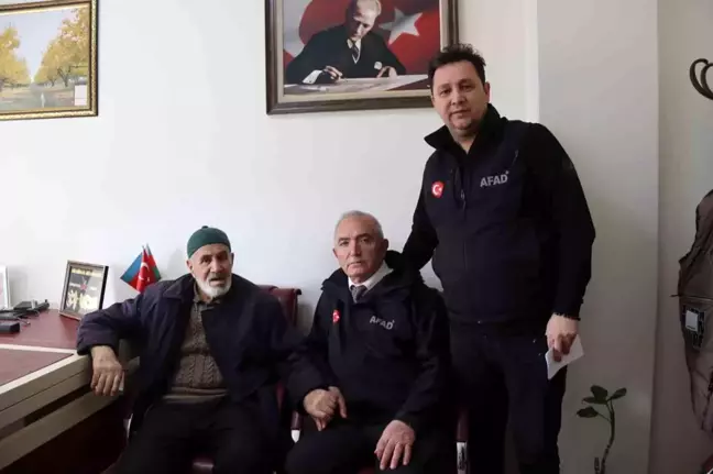Iğdırlı Ahmet Işık Emekli Maaşını Gazze'ye Bağışladı