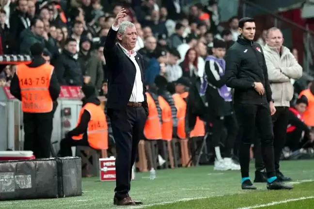 Beşiktaş Teknik Direktörü Fernando Santos İç Sahada Zorlanıyor