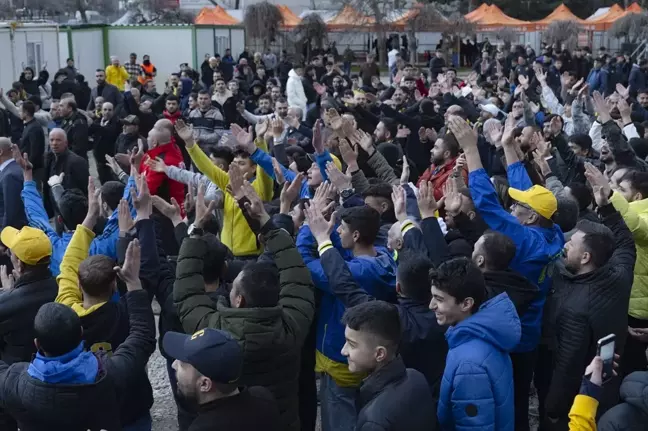 Turgut Altınok, MKE Ankaragücü taraftarıyla buluştu