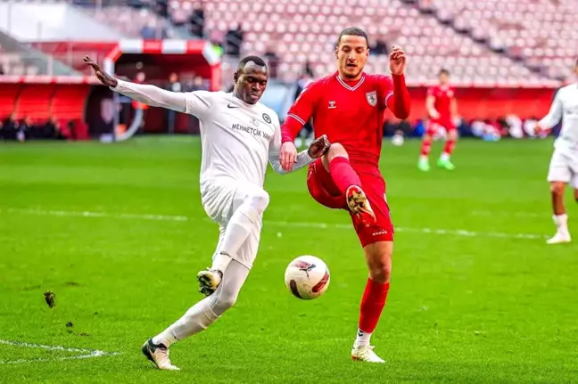 Samsunspor, hazırlık maçında Çorum FK'yı 6-1 yendi