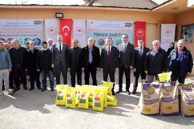 Gümüşhane'de Üreticilere Yem Bitkisi Tohumu ve Meyve Fidanı Dağıtımı Yapıldı