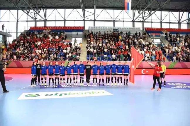 A Milli Kadın Hentbol Takımı Avrupa Şampiyonası'na katılma hakkı kazandı
