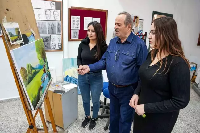 Tokat Üniversitesi'nde Azerbaycanlı Öğretmenin Sanat Eğitimi