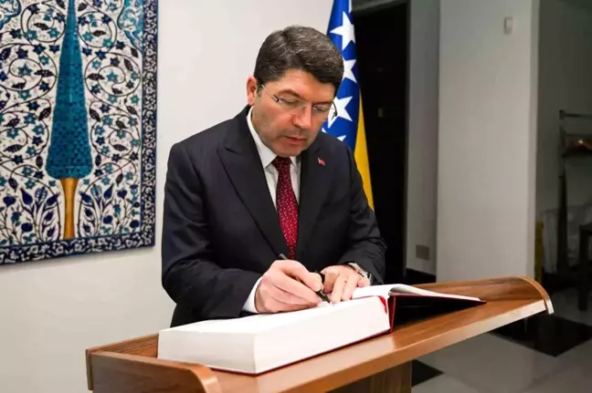 Adalet Bakanı Yılmaz Tunç, Türkiye'nin Saraybosna Büyükelçiliğini ziyaret etti
