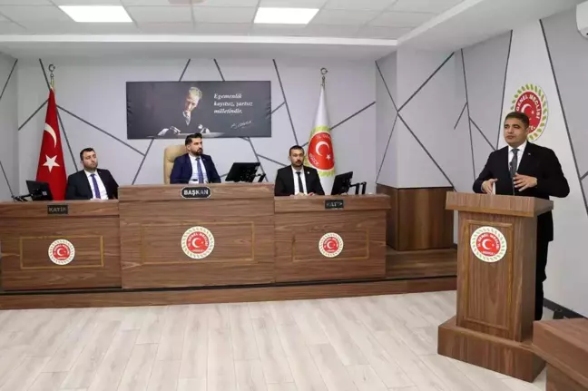 Vali Selçuk Aslan, İl Genel Meclis Üyelerini Tebrik Etti