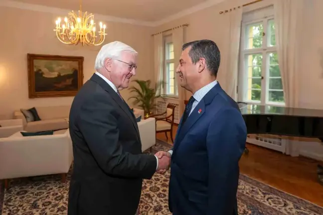 CHP Genel Başkanı Özgür Özel, Almanya Cumhurbaşkanı Steinmeier ile görüştü