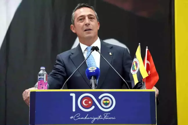 Fenerbahçe Başkanı Ali Koç, Yüksek Divan Kurulu Başkanı Uğur Dündar'a Teşekkür Etti