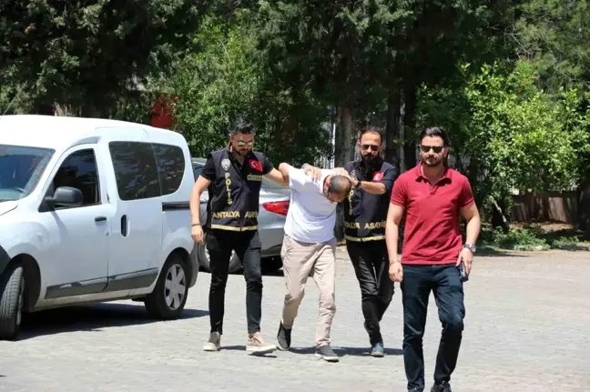 Antalya'da Trafikte Tartışma Sonucu Bıçaklanan Önder Çakır Hayatını Kaybetti