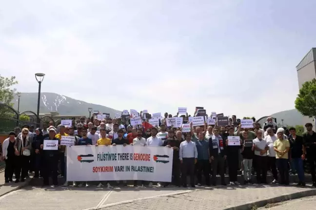 Iğdır Üniversitesi Öğrencileri İsrail'in Gazze'ye Yönelik Saldırılarını Protesto Etti