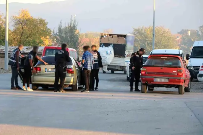 Erzincan'da Aranan 15 Şahıs Yakalandı