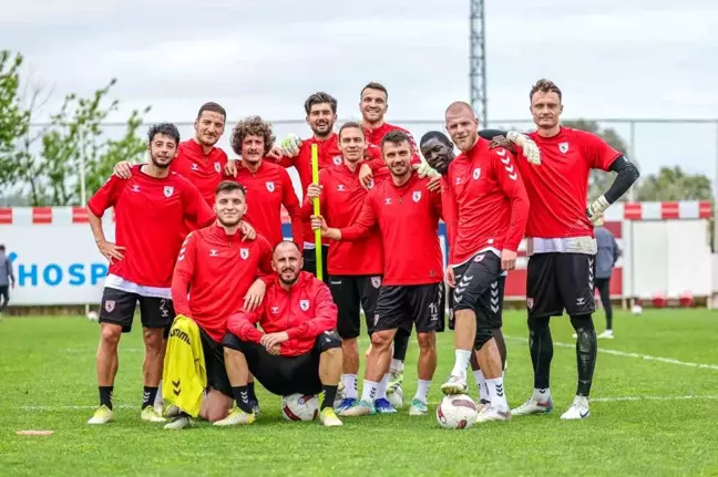 Samsunspor-Trabzonspor maçı için biletler hızla tükeniyor