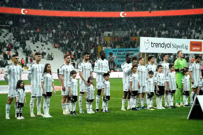 Beşiktaş, Çaykur Rizespor karşısına 4 değişiklikle çıktı