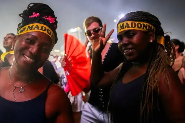 Madonna, Copacabana Plajı'nda Ücretsiz Konser Verdi