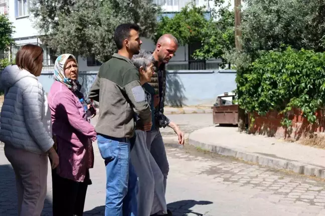 Manisa'nın Turgutlu ilçesinde çıkan yangında 5 kişi yaralandı