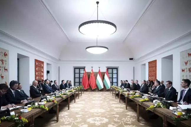 Macaristan Başbakanı Orban, Çin'in barış girişimini destekliyor