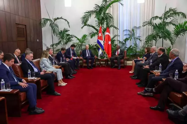 TBMM Başkanı Numan Kurtulmuş Küba'da