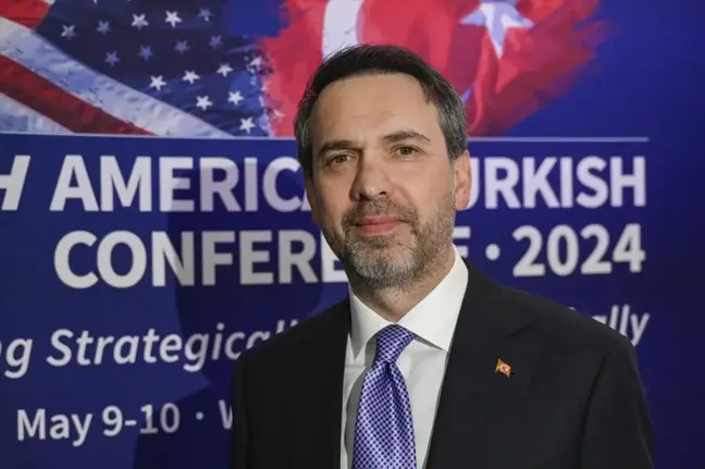 Enerji Bakanı Bayraktar, Amerika'daki şirketleri Türkiye'de yatırım yapmaya çağırdı