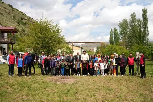 Bayburt Atlı Spor Kulübü Engelliler Haftası'nda Öğrencilere Unutulmaz Bir Gün Yaşattı