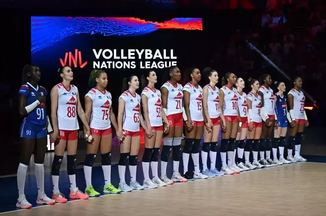 A Milli Kadın Voleybol Takımı Fransa'yı mağlup etti