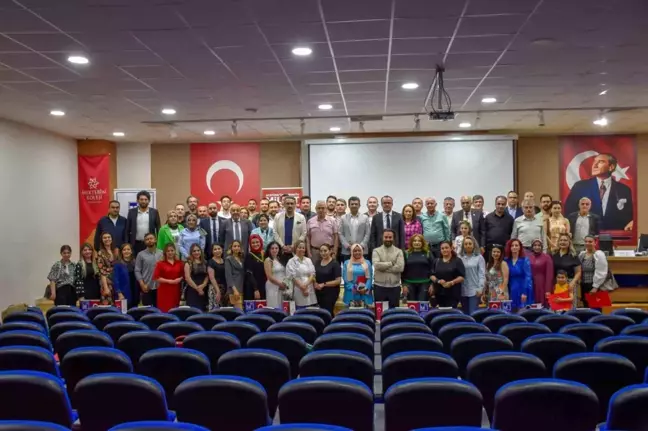 Kayseri'de Ünlü Akademisyen Prof. Dr. Uğur Batı Seminer Verdi