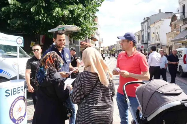 Edirne'de SİBERAY ekipleri yasa dışı bahis oyunları hakkında bilgilendirme çalışması yaptı