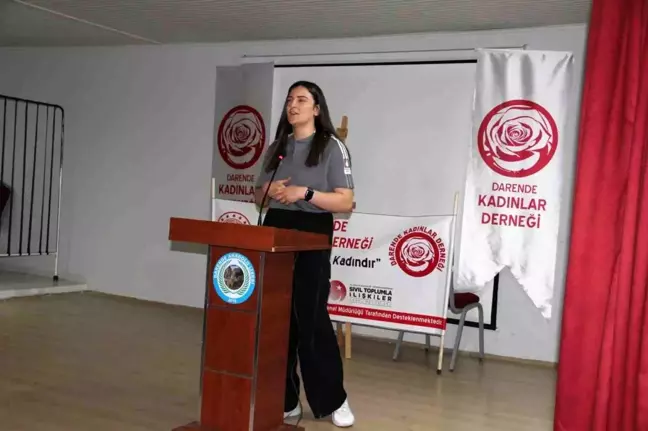 Milli Sporcu Aslı Demir, Darende'de öğrencilerle buluştu