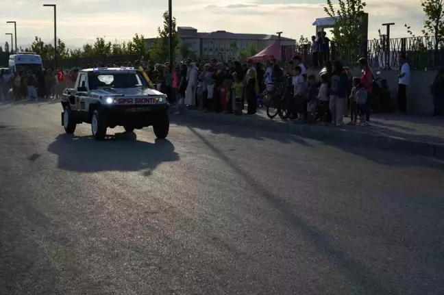 Türkiye Otomobil Sporları Federasyonu 17. Karadeniz Off-Road Kupası 1. Ayak İçin Iğdır'da Seremonik Start Verildi