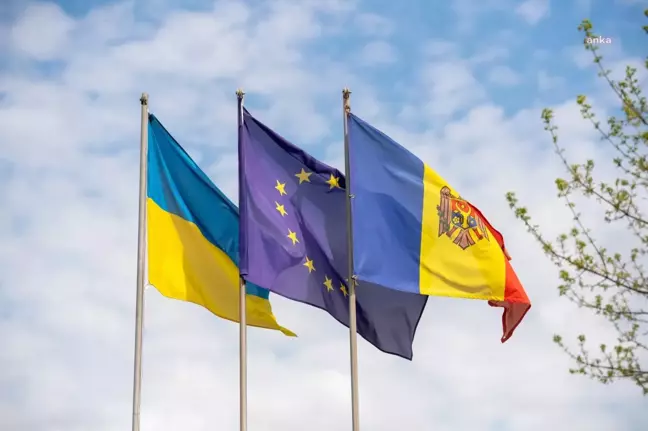 AB, Ukrayna ve Moldova'nın tam üyelik müzakerelerini başlattı