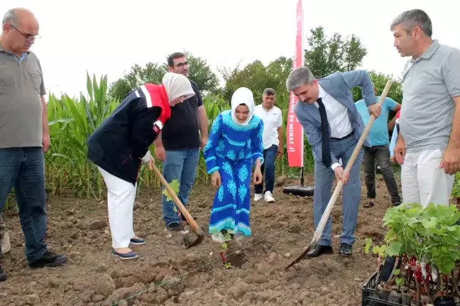 Kadın Çiftçiler Tarımsal Yeniliklerle Buluştu