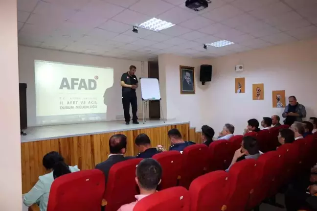 Aydın'ın Karacasu ilçesinde 'İlçe Afet Müdahale Planı Eğitimi Toplantısı' düzenlendi